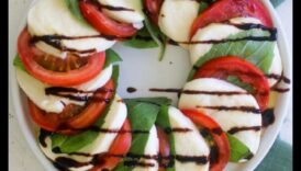 Creații Caprese: O simfonie de ingrediente italiene