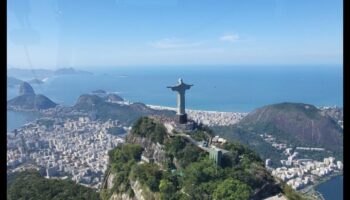 Pillars of Pride: Sărbătorirea reperelor celebre