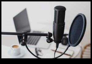 Podcast Paradise: Electronice esențiale pentru crearea unui studio de înregistrare acasă